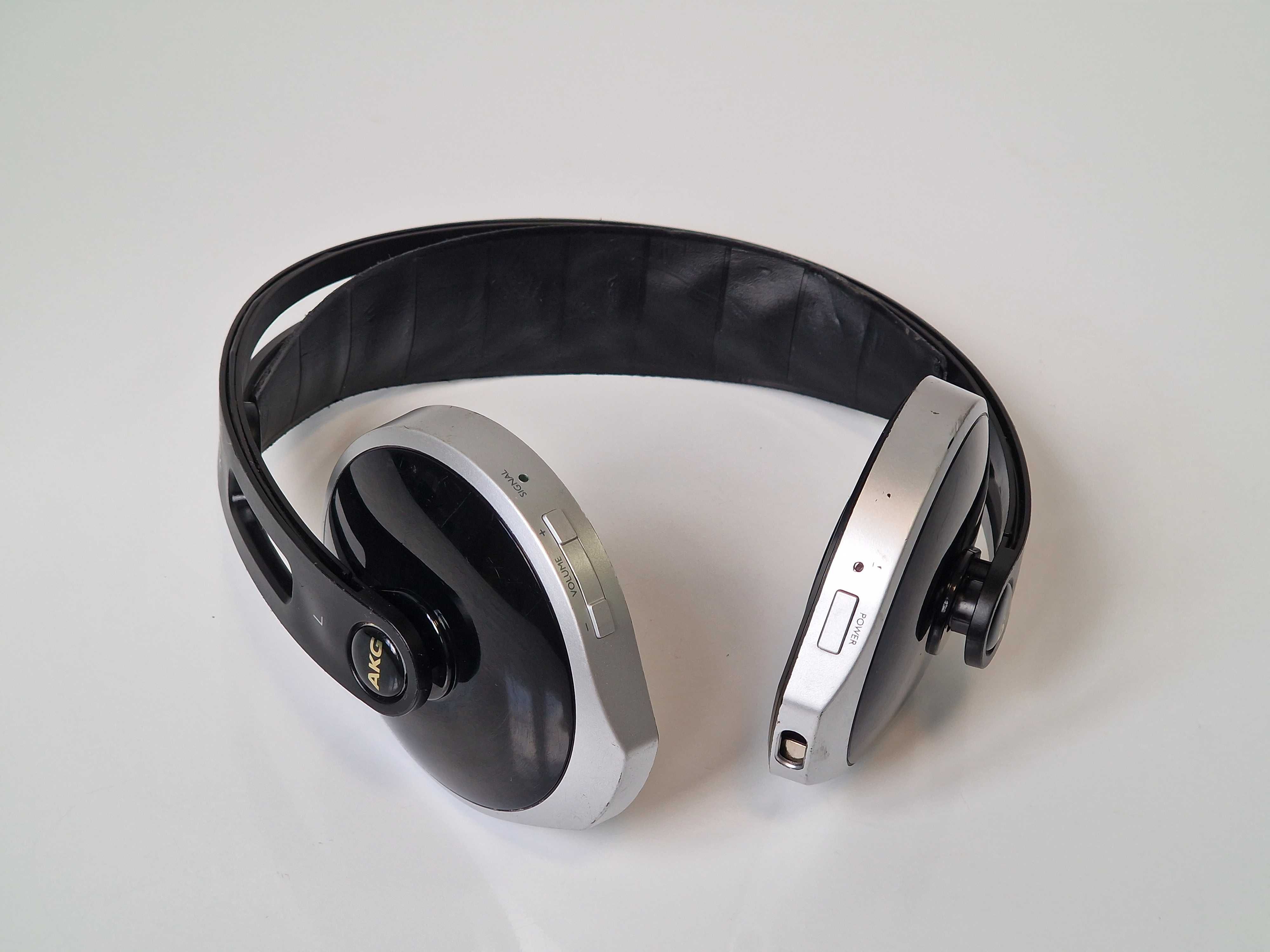 Słuchawki wokółuszne AKG K915 czarne Vintage