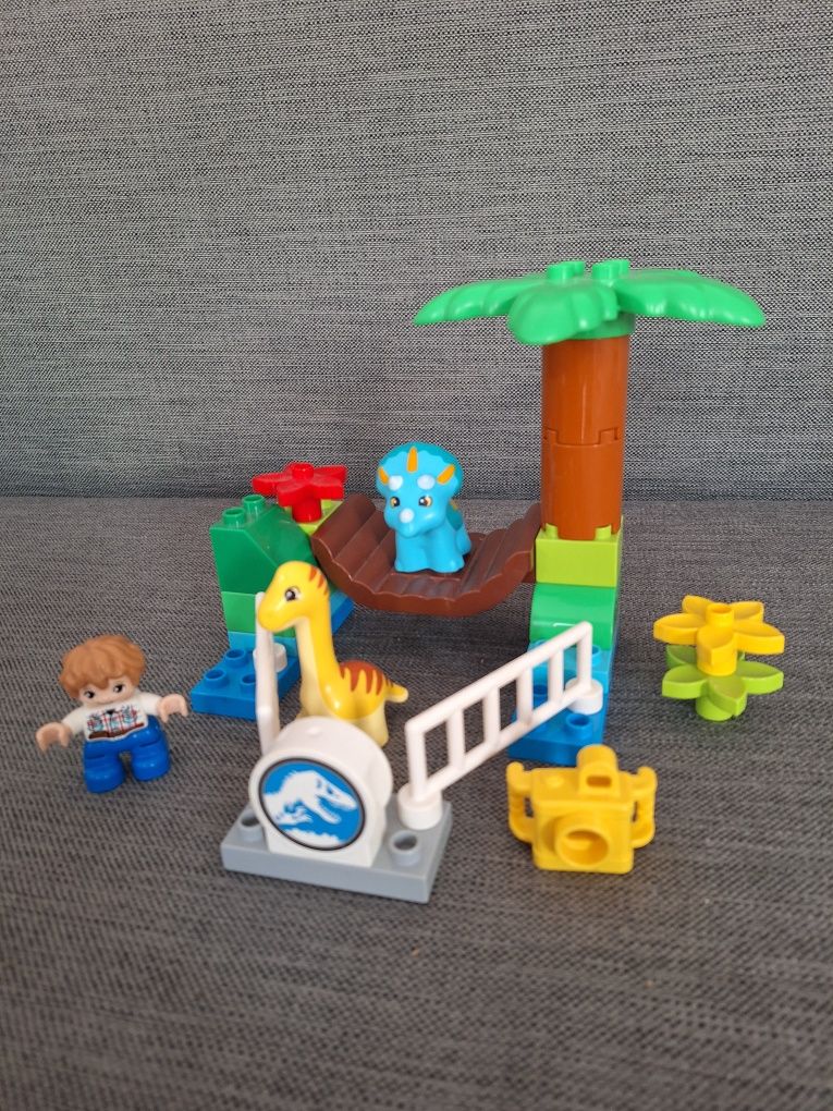 LEGO Duplo Jurrasic World MiniZoo Łagodne Olbrzymy 10879