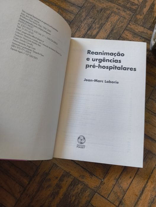 Livro de Reanimação e Urgências Pré-Hospitalares do Instituto Piaget