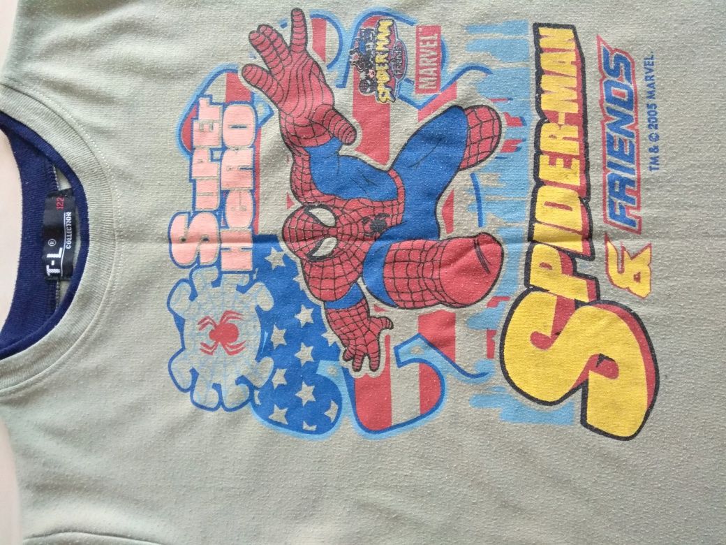 Cieniutka bluzeczka na 122 spider-man