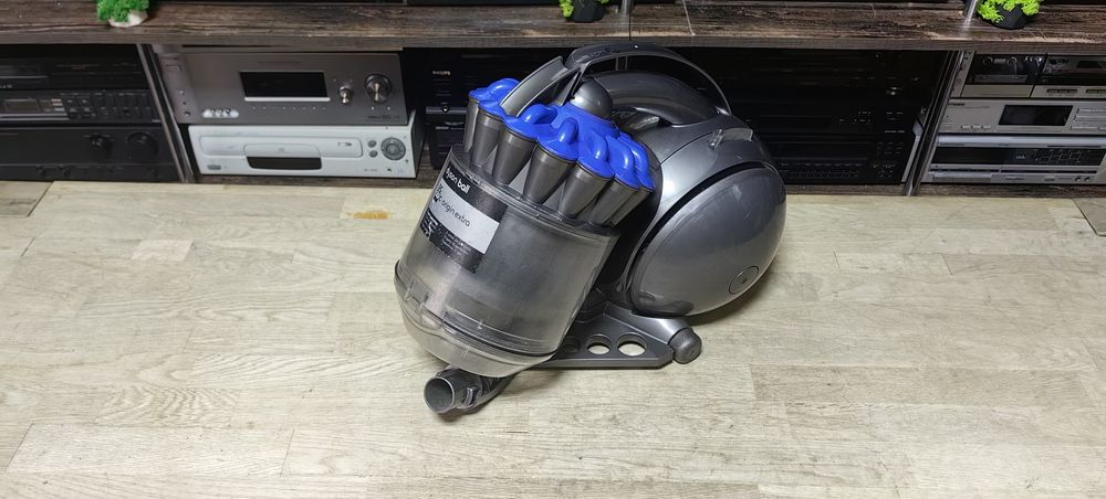 Пилосмок Dyson DC 33 C
