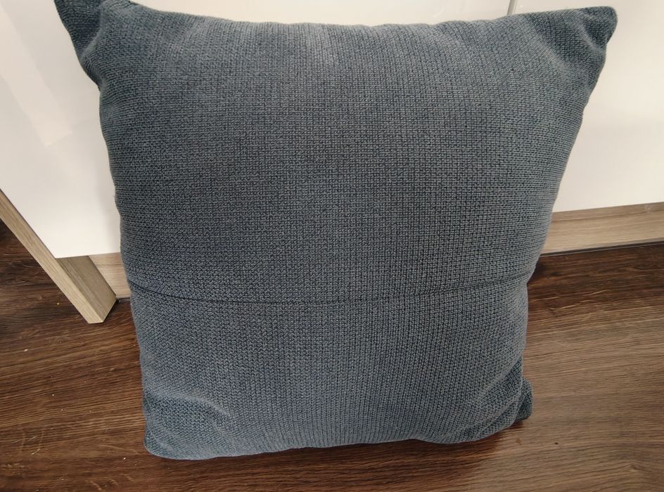 Sofa dwuosobowa rozkładana