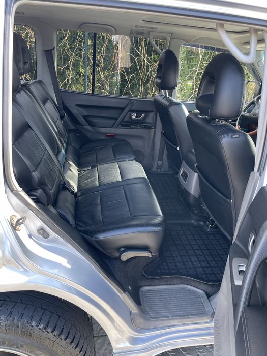 Mitsubishi Pajero wagon 3