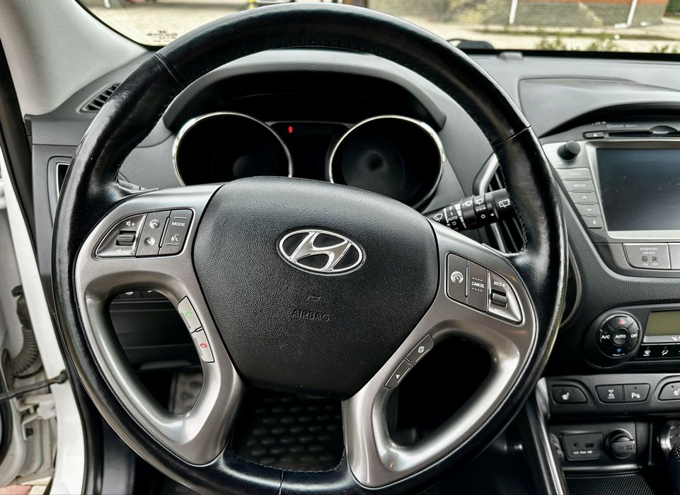 Автомобіль Hyundai ix35