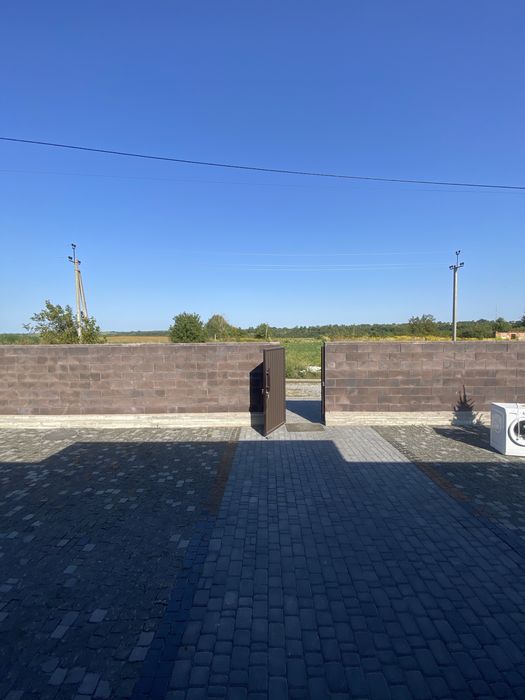 Продаж добротного будинку з ремонтом