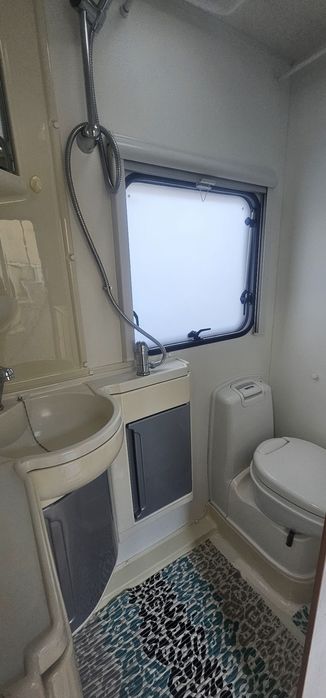Przyczepa kempingowa Avondale Dart 380/2