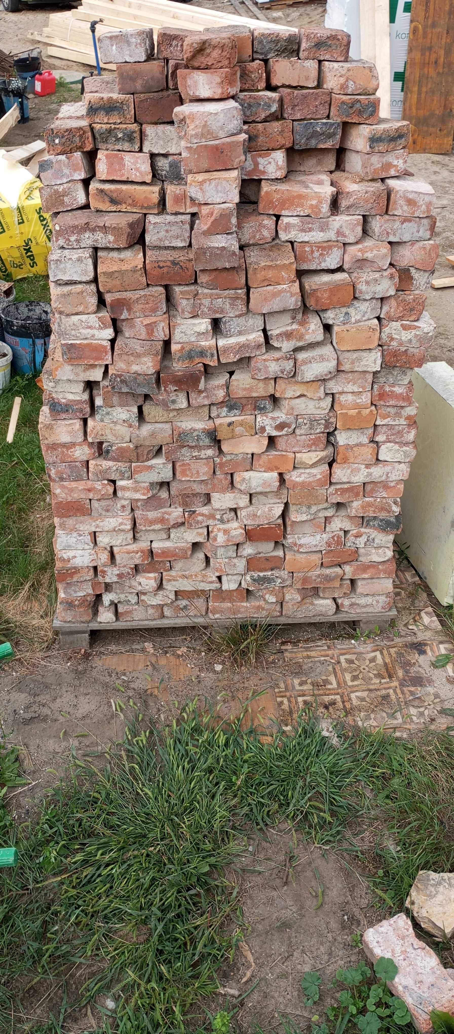 cegły  z rozbiórki starego domu około 1/2 i 3/4  BARDZO DUŻA  ilość
