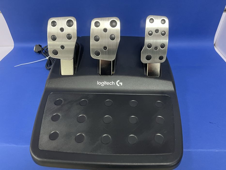 Игровой руль Logitech G29