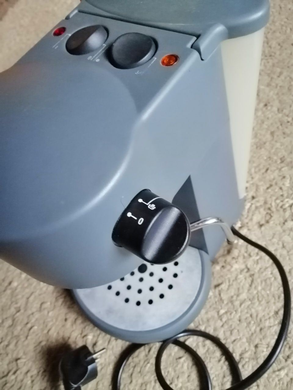 Ekspres cisnieniowy Krups vivo 880 spieniacz