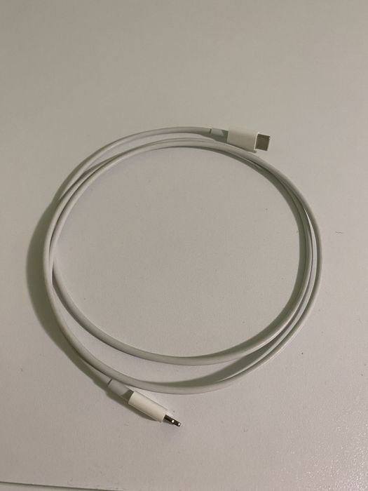 Кабель Apple USB-C to Lightning
