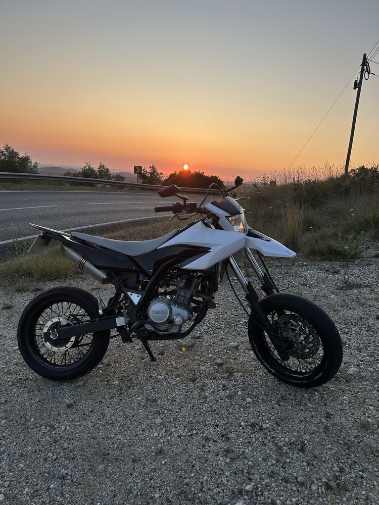 Vendo Wr125R negociável