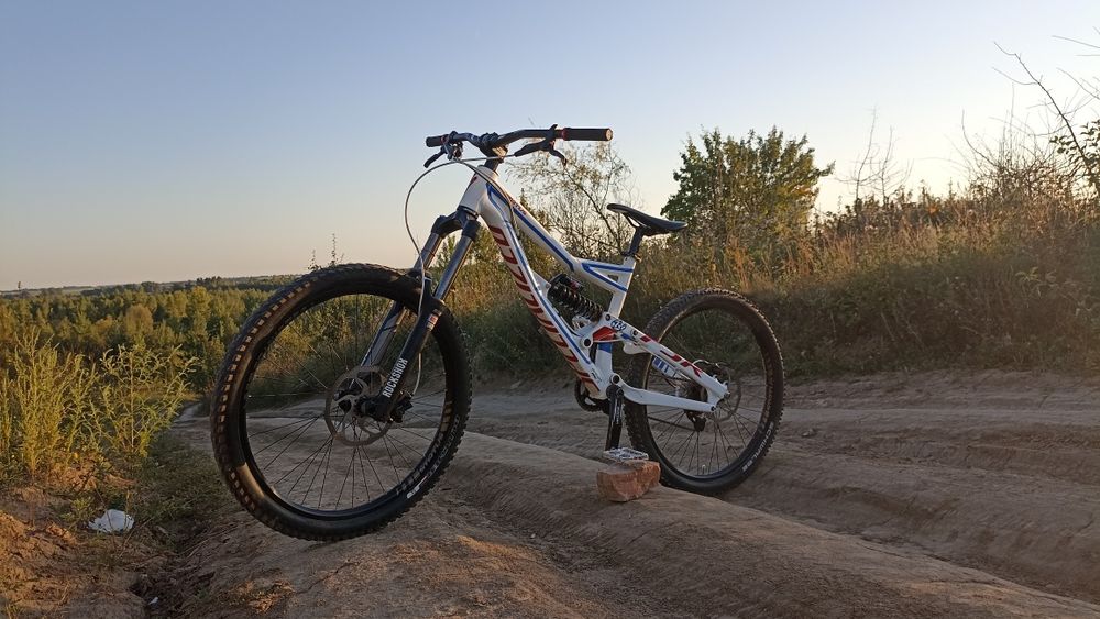 Міняю байк на раму specialized demo 8 ( 2014 і  вище ) з деякими детал