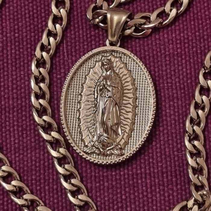 Łańcuszek z medalikiem MB z Gwadelupe.Meksyk.