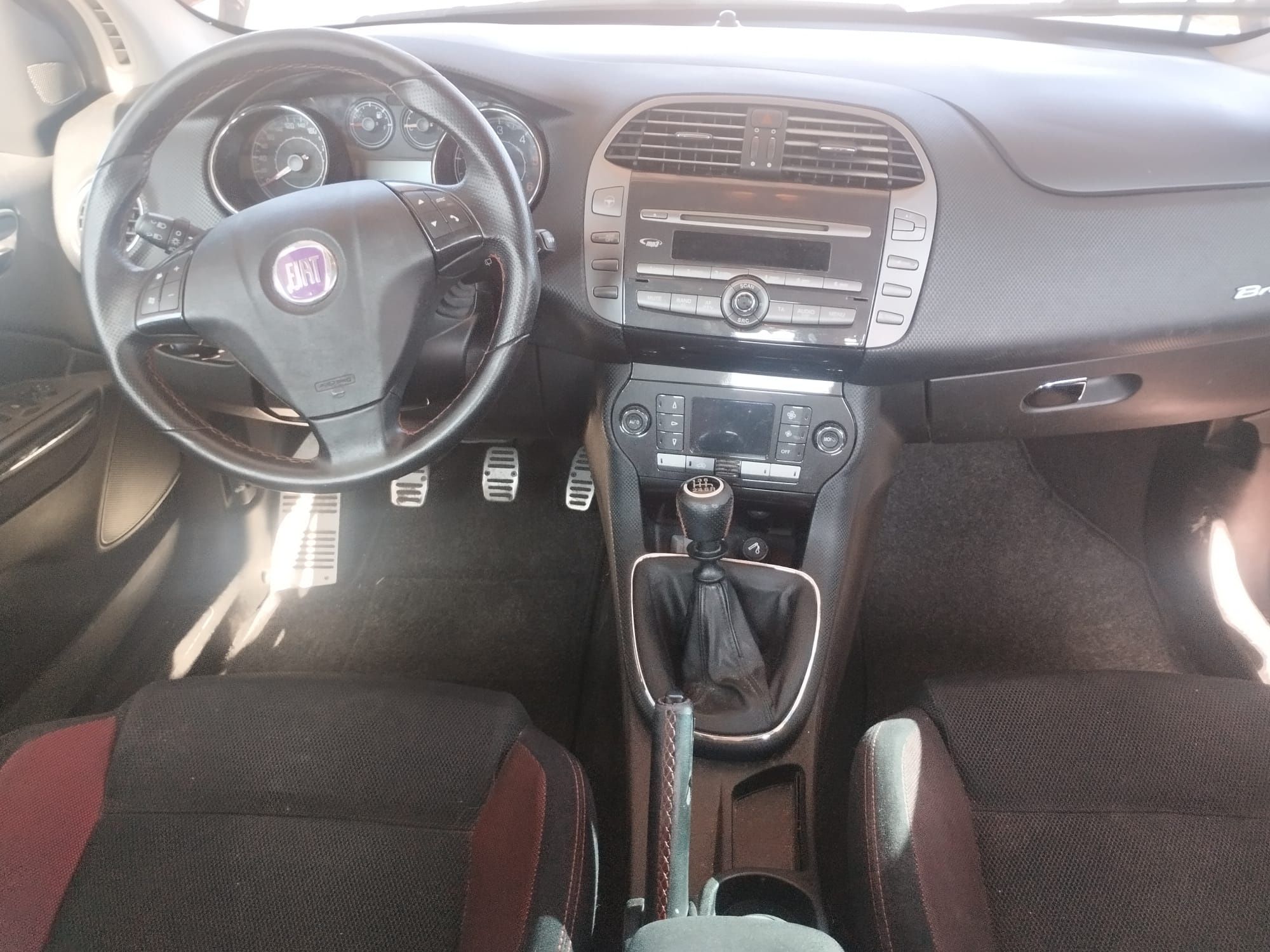 Fiat bravo sport 130 mil reais