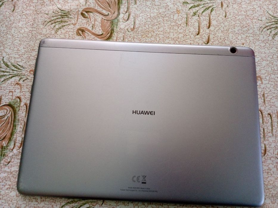 Планшет Huawei .