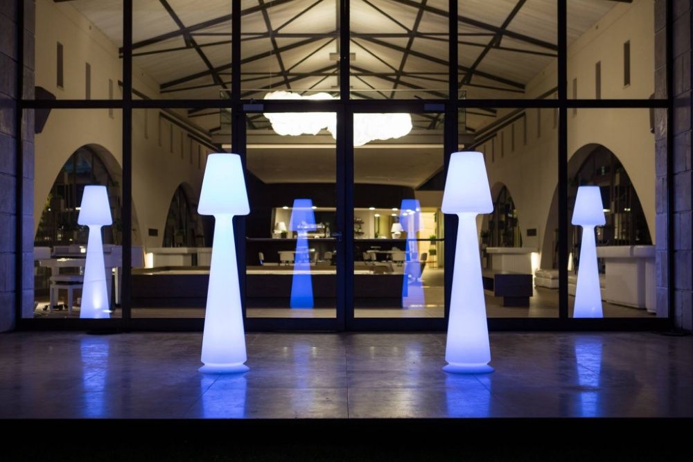 Iluminação exterior para lojas