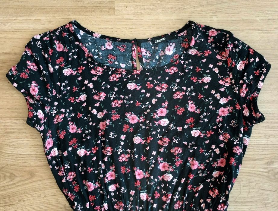 Letnia sukienka w kwiaty Cropp roz S