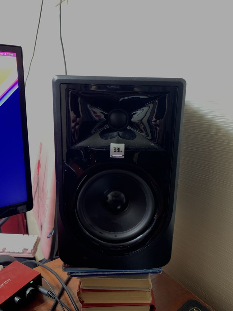 JBL 305p mk2 (пара)