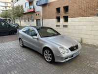 Mercedes-Benz C220 CDI Evolution Coupé 2001 com 270 mil quilometros