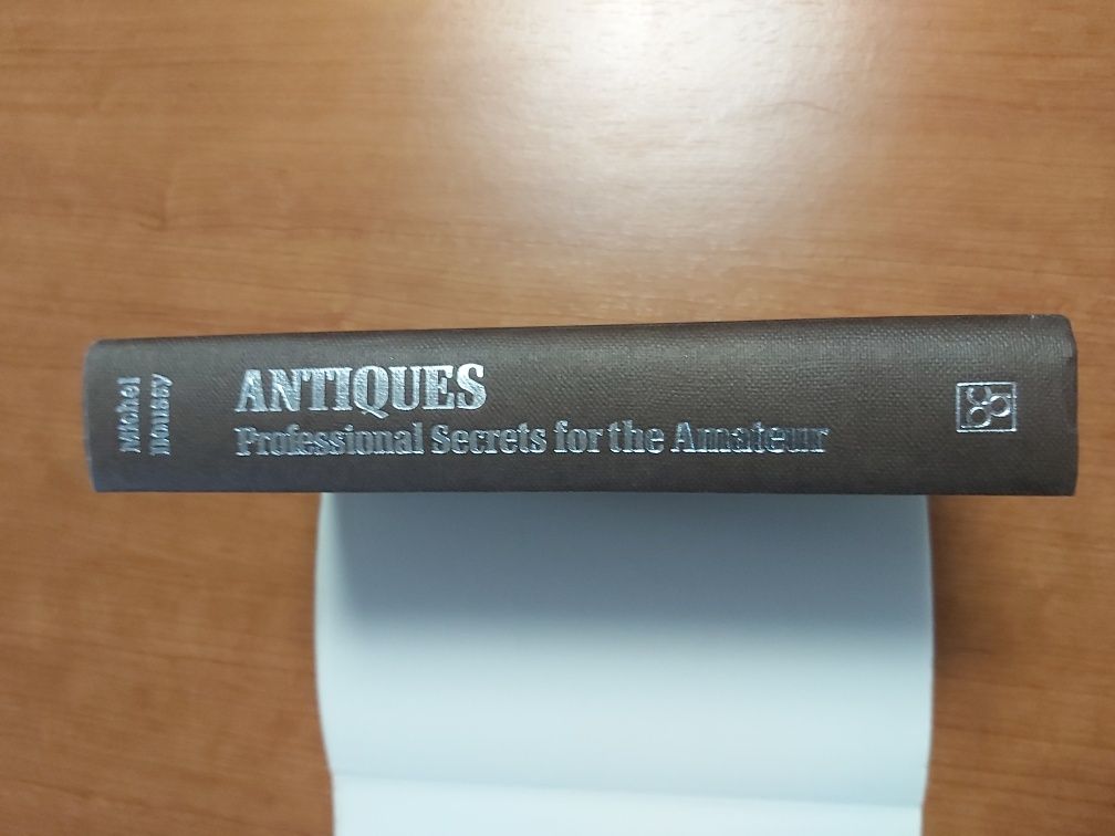 Conjunto de livros de Antiguidades