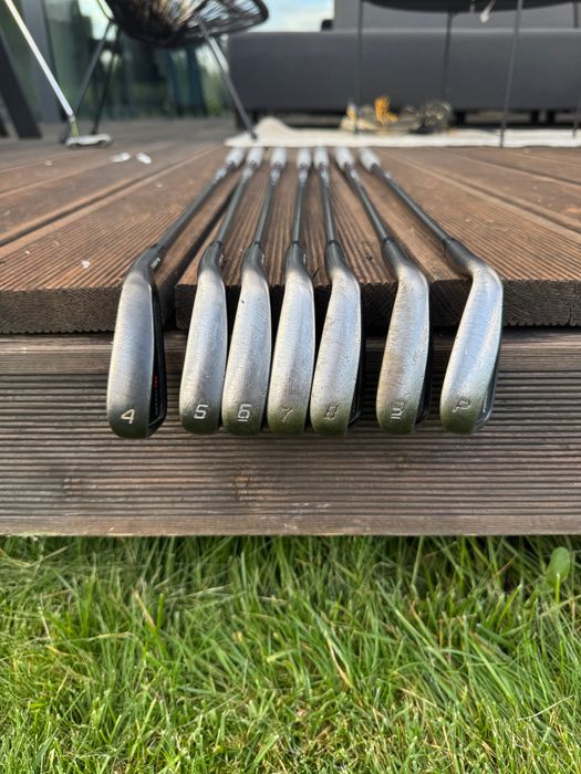 Cobra forge tex kije golfowe 4-PW iron kute