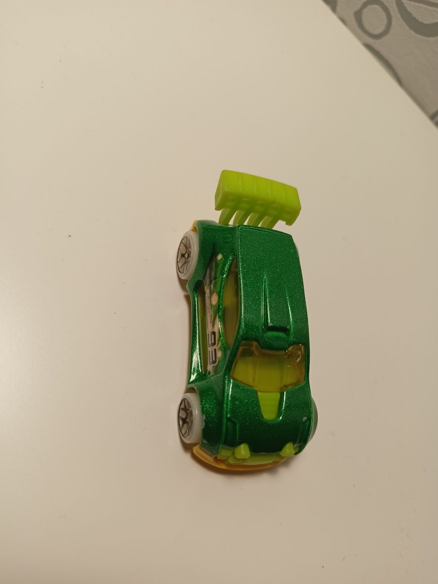 Auto samochód hot wheels