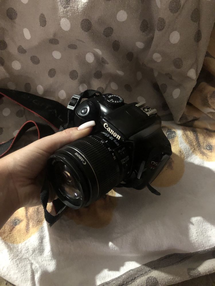 Продам фотоапарат Canon