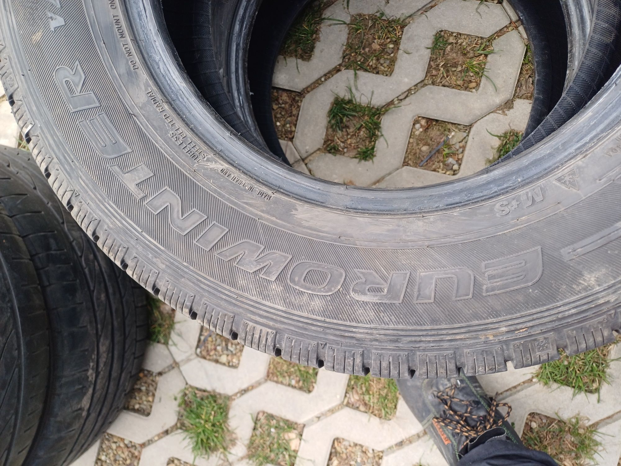 2 opony wielosezonowe 235/65r16c FALKEN 2024r