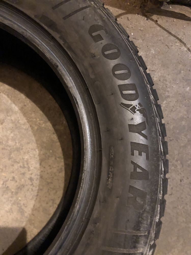 1 opona wielosezonowa Goodyear Vector 4 Seasons 235/65R17 108V