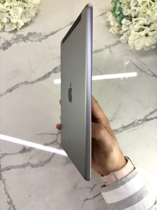 Майже Новий iPad 5 128GB 100%АКБ Space Gray (Магазин Гарантія)