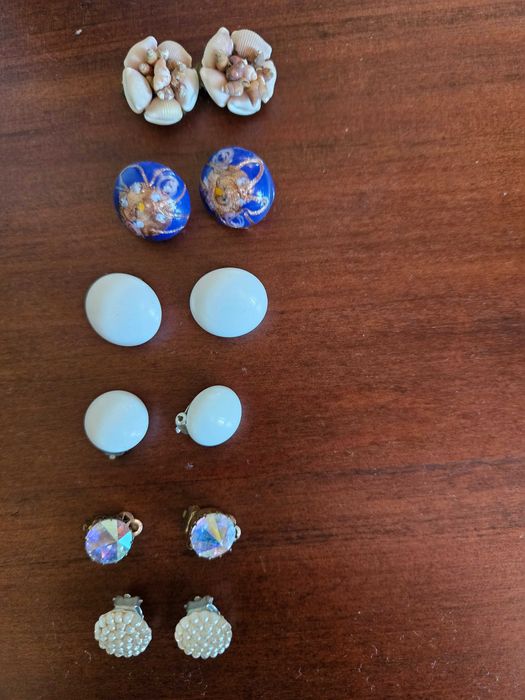 Brincos antigos e vintage