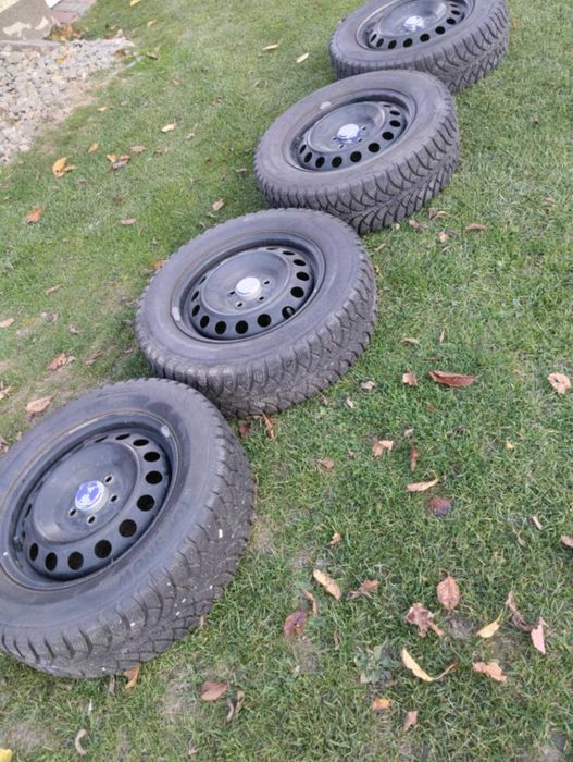 Felgi stalowe z oponami  Toyota Avensis .5x100