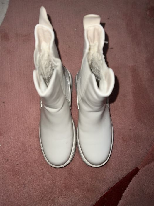 Зимові чоботи жіночі