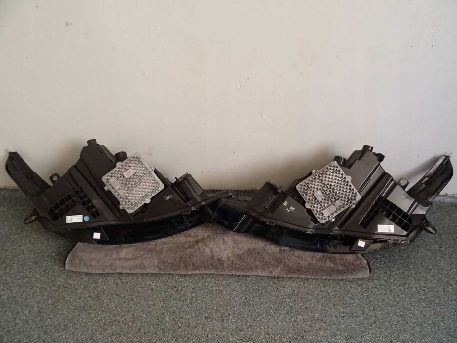 RANGE ROVER Sport L494 Фари передні