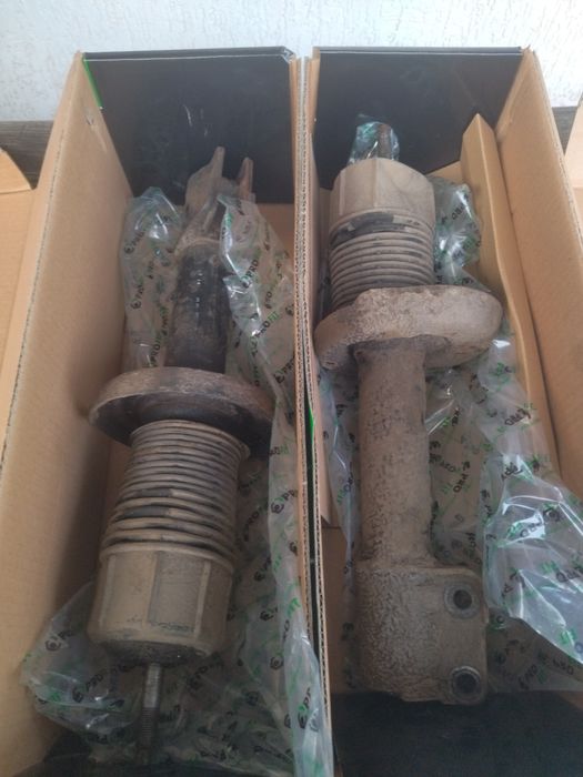 Продам Амортизатори на Opel Corsa A