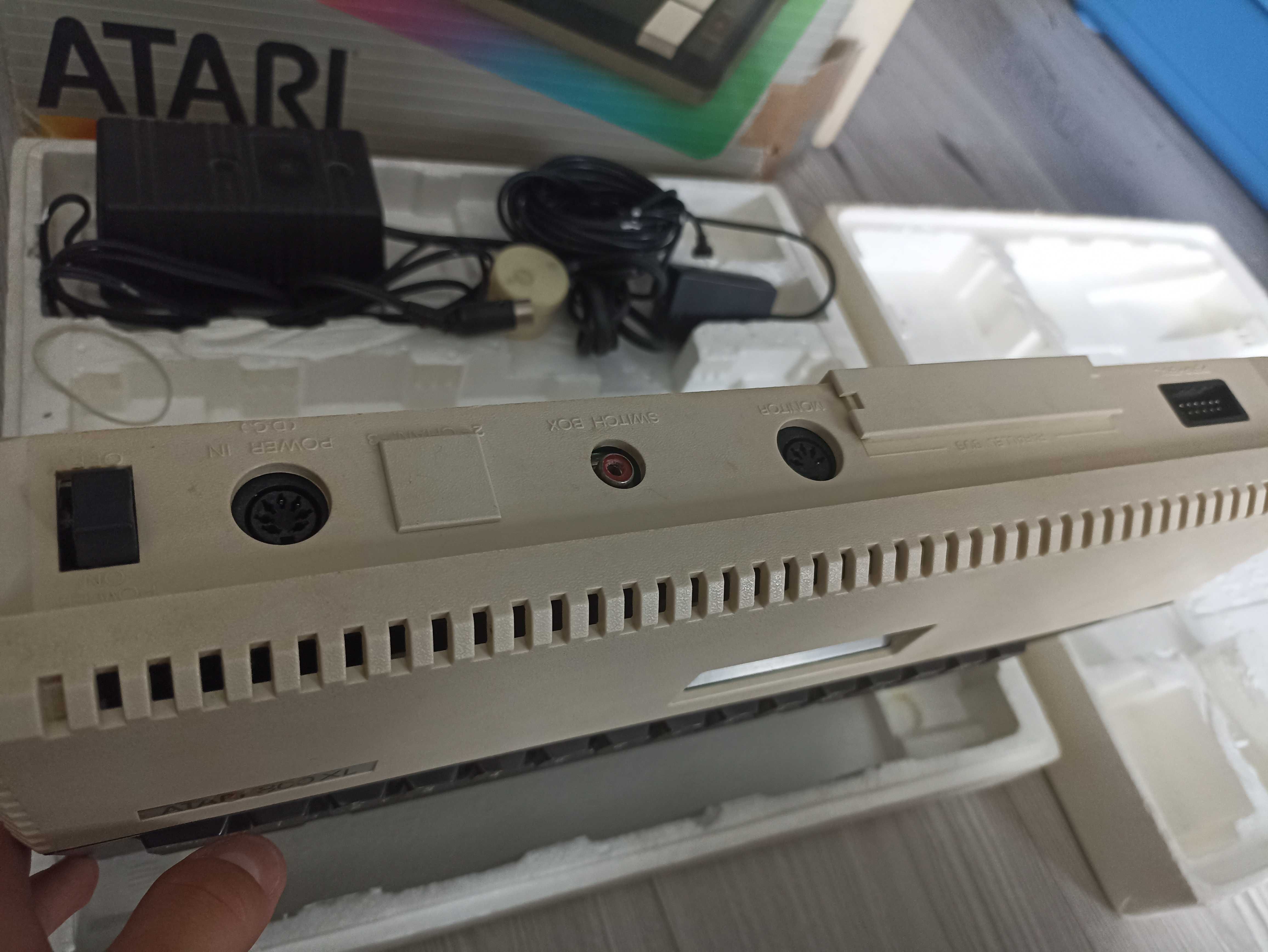 ATARI 800 XL Cały Zestaw Magnetofon Kart Joystick Kasety