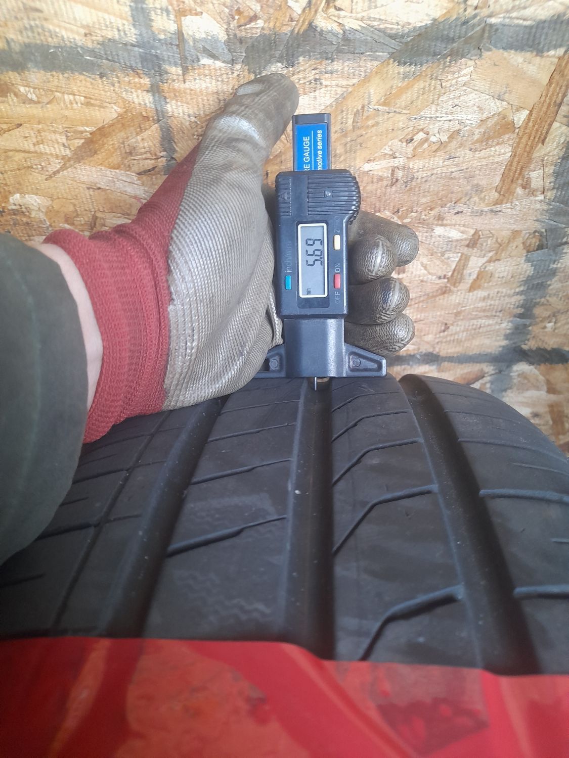 Шини Nexen NFera SU1 195/65 R15 91H Б/У 5,5 мм