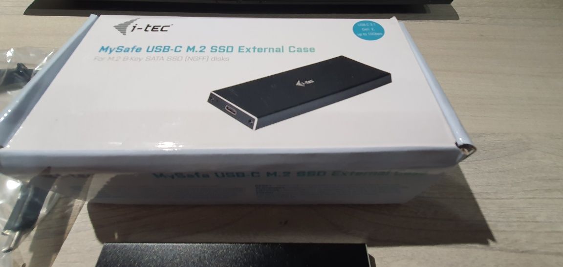 Obudowa adapter dysku SSD M.2 B+M key NVMe