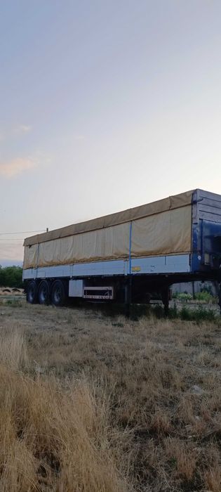 Продам напівпричіп Krone
Тара з тягачем 13т, хороша ризина