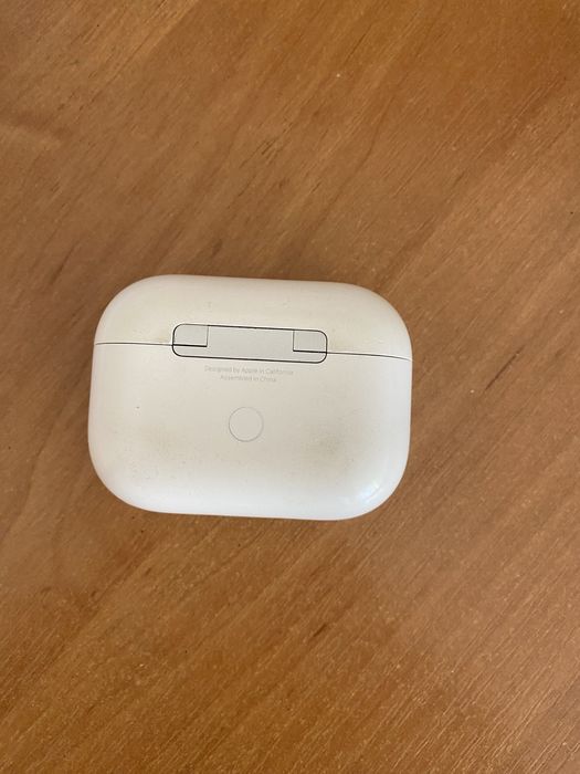 Зарядний кейс аірподс про