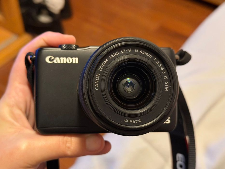 Canon EOS M + Lente EF-M 15-45mm IS STM – bom estado