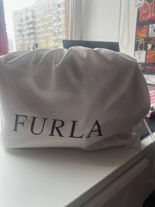 Прекрасная сумка Furla новая оригинал