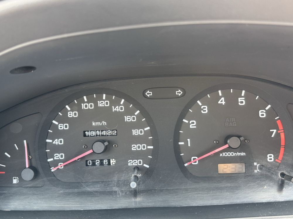 Nissan Almera GX