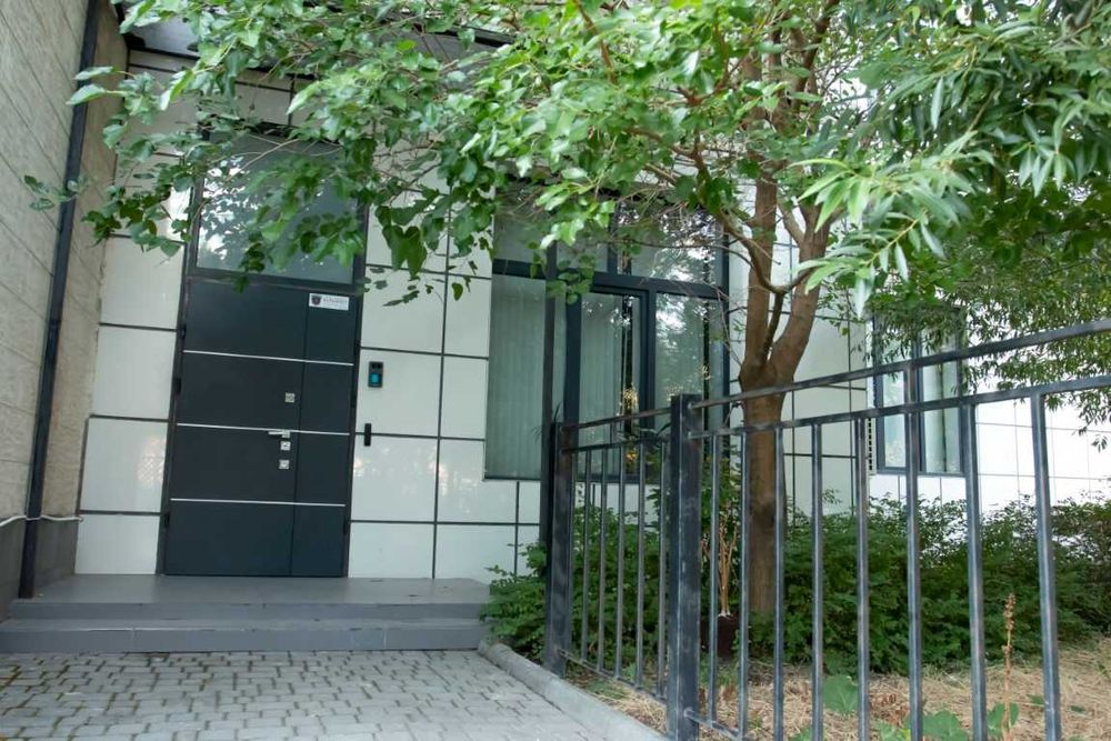 Отдельно стоящее здание офис 9 ст Б Фонтана ул Литературная