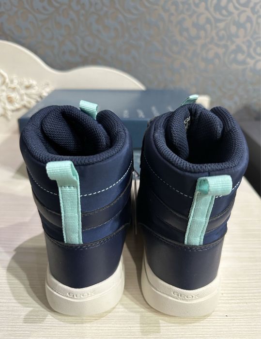 Geox зима дівчинка р 24 25 26 27 сині