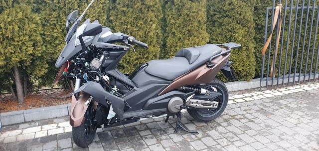 Kymco AK 550 AK550 AK 550 Salon PL 1 właściciel . Uszkodzony po kolizji