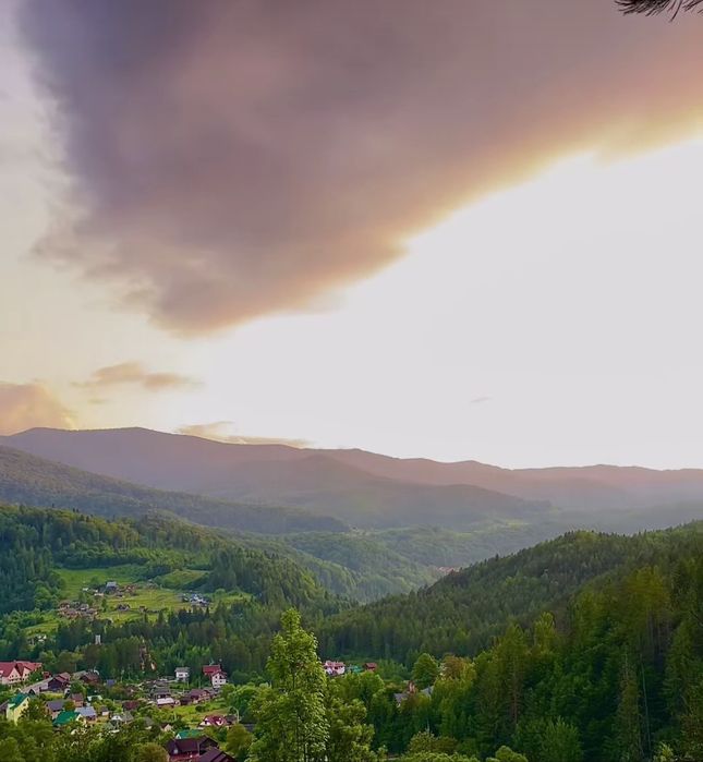 Будинок відпочинку "МЕЛОДІЯ КАРПАТ" і Карпатський чан