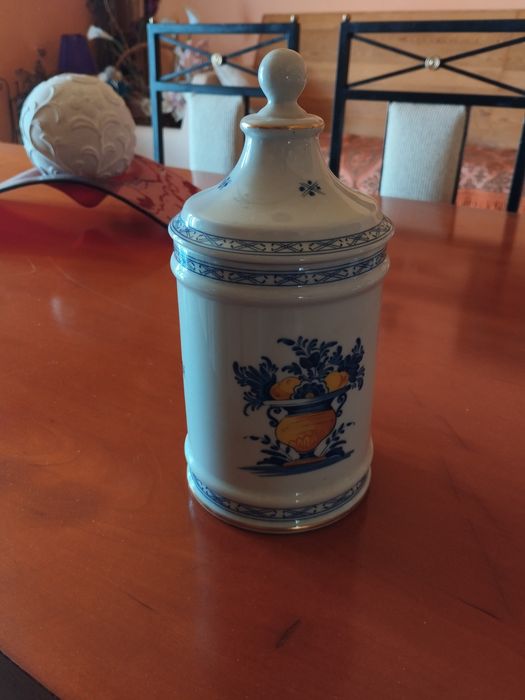 Pote de porcelana Vista Alegre