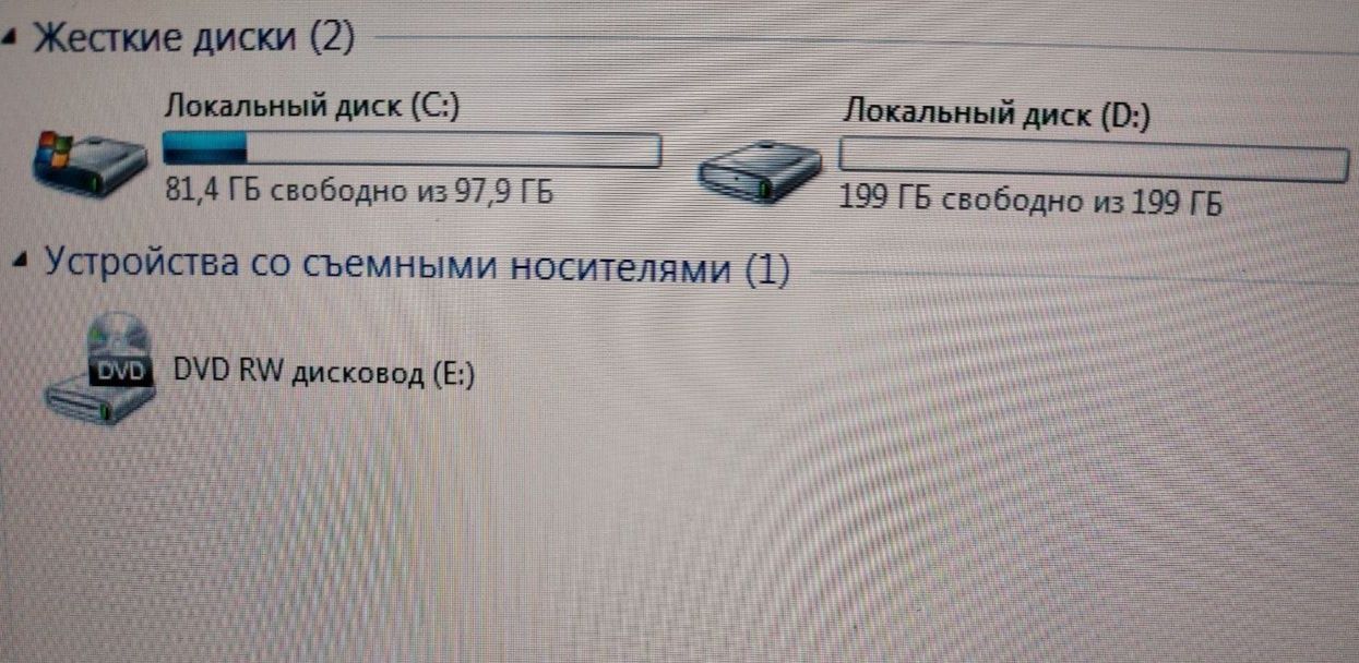 Ноутбук EMachines E725