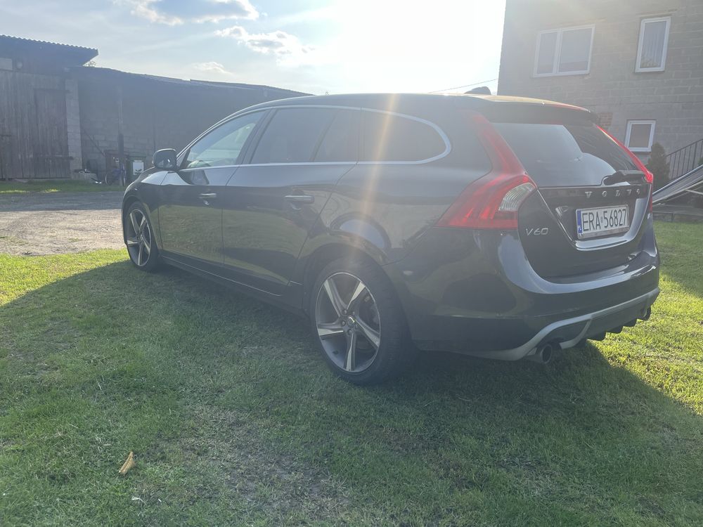 Volvo v60 D4 2.0 163km automat lekko uszkodzone